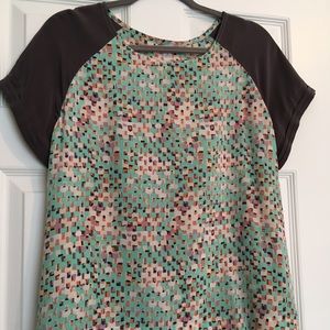 Silk Fossil t-shirt blouse w geometric pattern